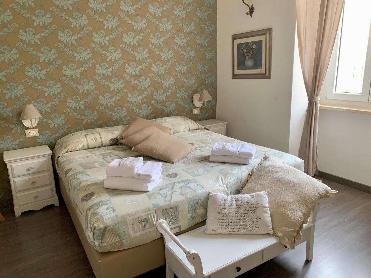 Guest House Casa Vicenza ローマ エクステリア 写真