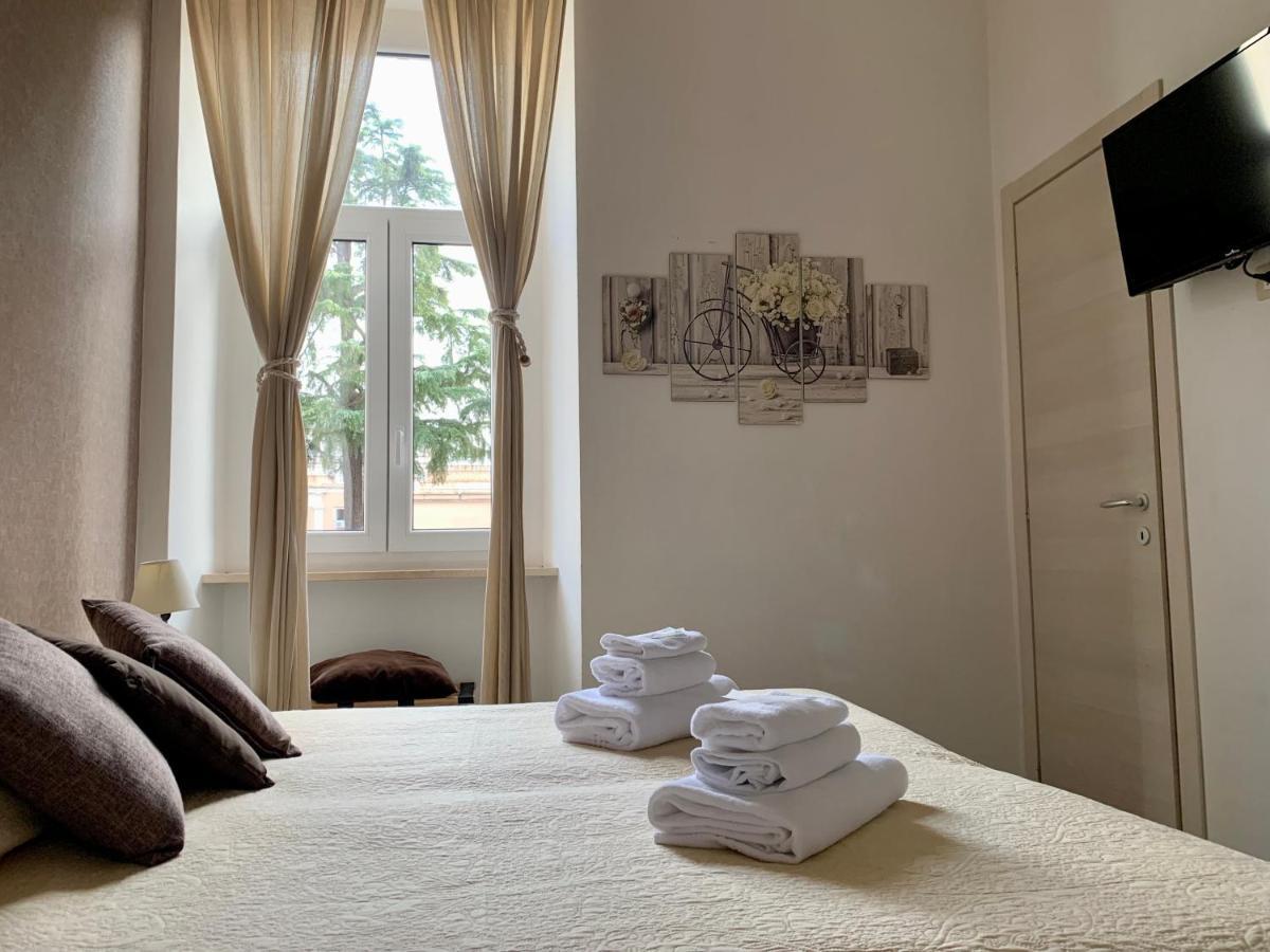 Guest House Casa Vicenza ローマ エクステリア 写真