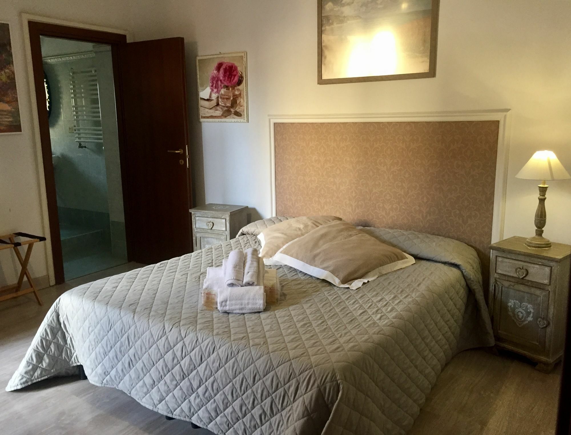 Guest House Casa Vicenza ローマ エクステリア 写真